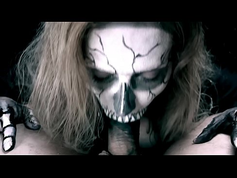 ❤️ Demoon meisie suig haan met haar swart mond en sluk cum. ❌ Pornovideo by ons af.hentai-id-tv.ru ️❤